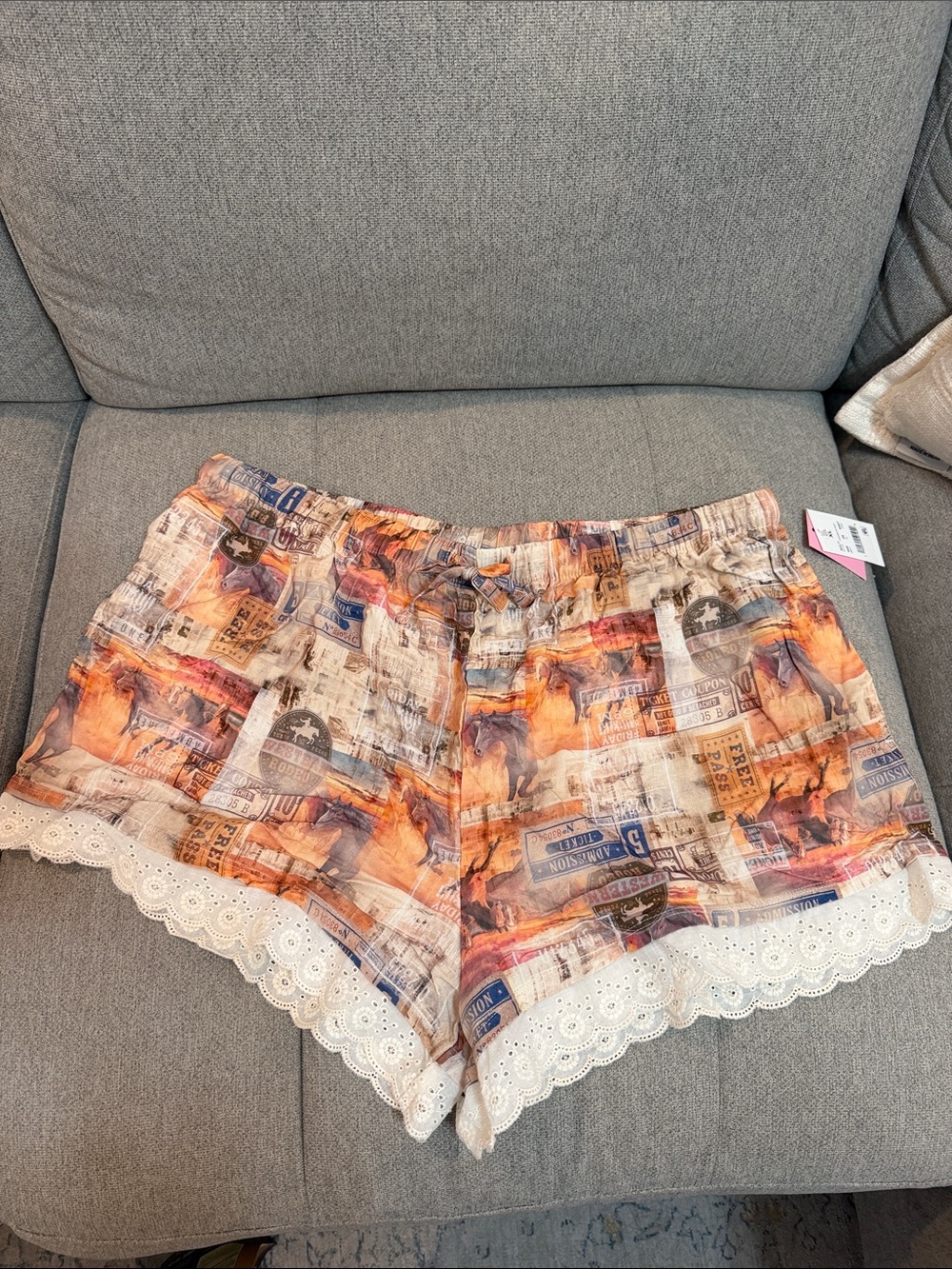 WESTERN Lace Bottom Pull-On Shorts